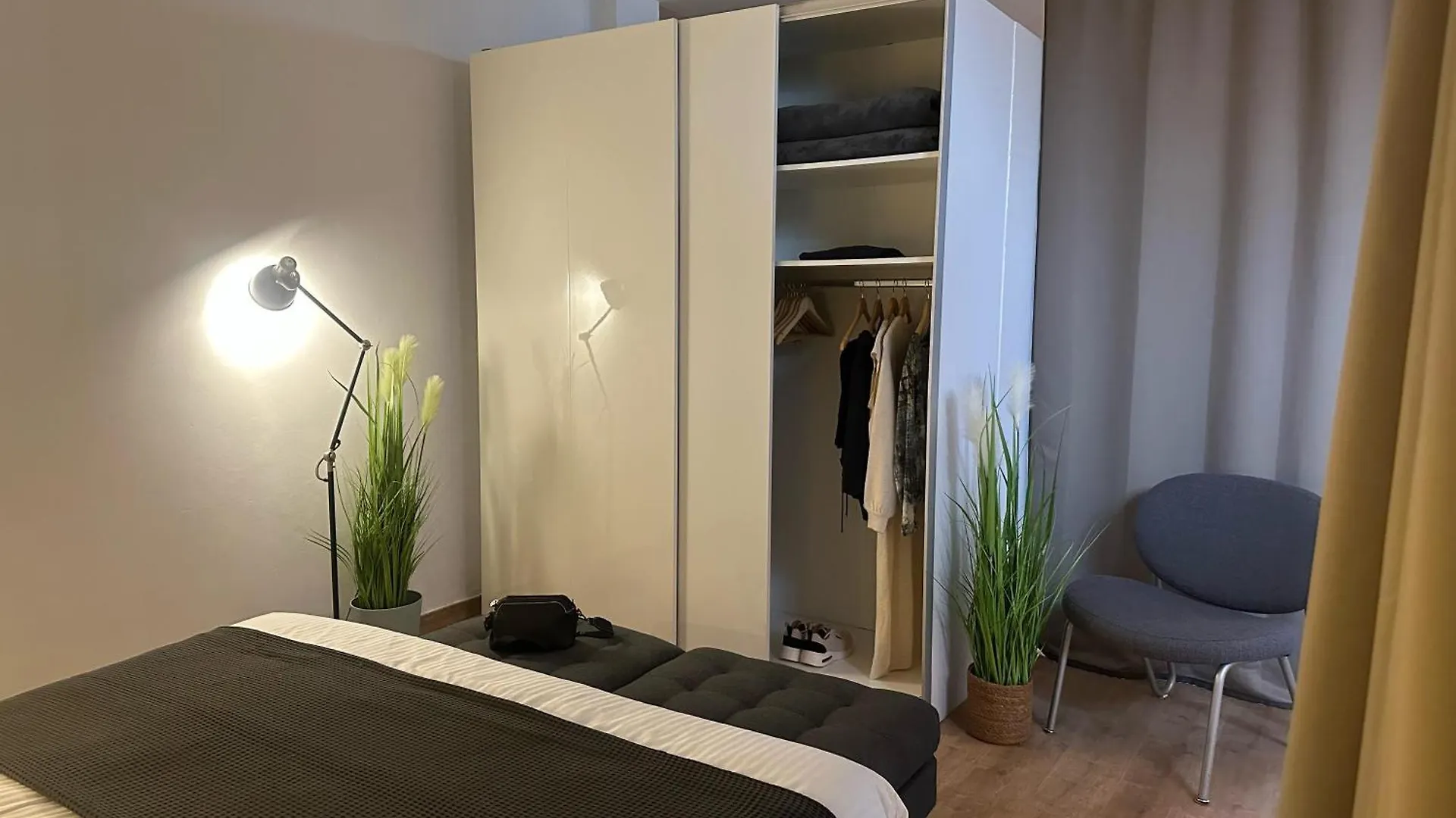 Eden'S Retreat Apartment Arona